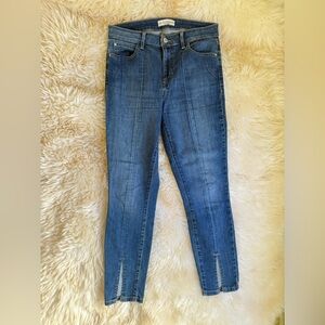 Guess Ankle Blue Jeans with front seams and front slits size 28